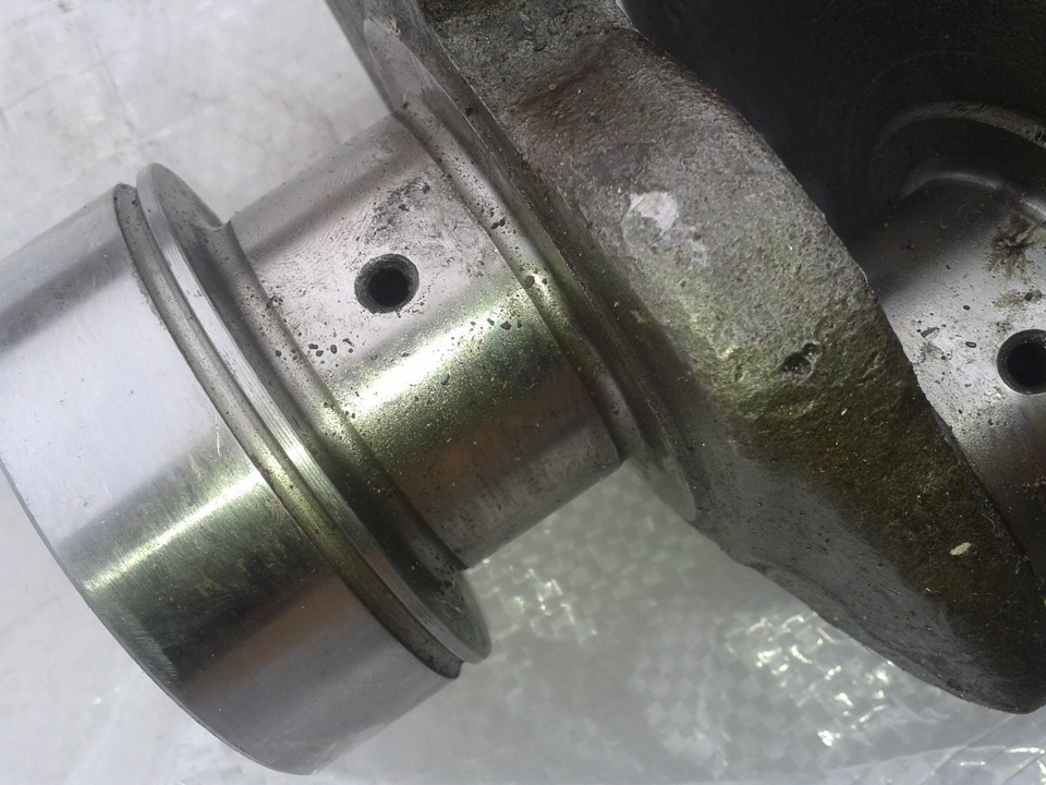 извлечь коленвал мотоцикл днепр. как вытащить коленвал. верхний подшипник шатуна на бензопилу штиль 180. износ подшипников коленчатого вала. как снять роликовый подшипник с вала.