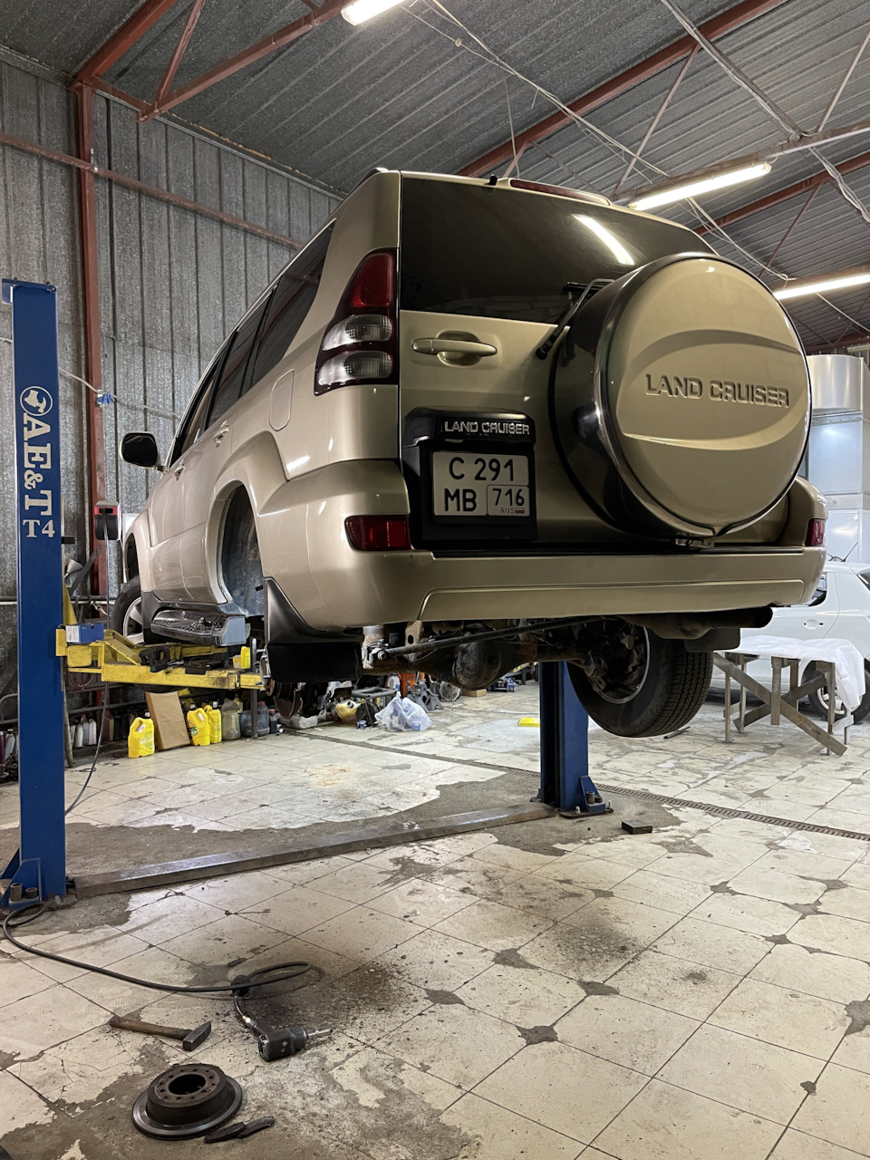 Фото в бортжурнале Toyota Land Cruiser Prado 120-series