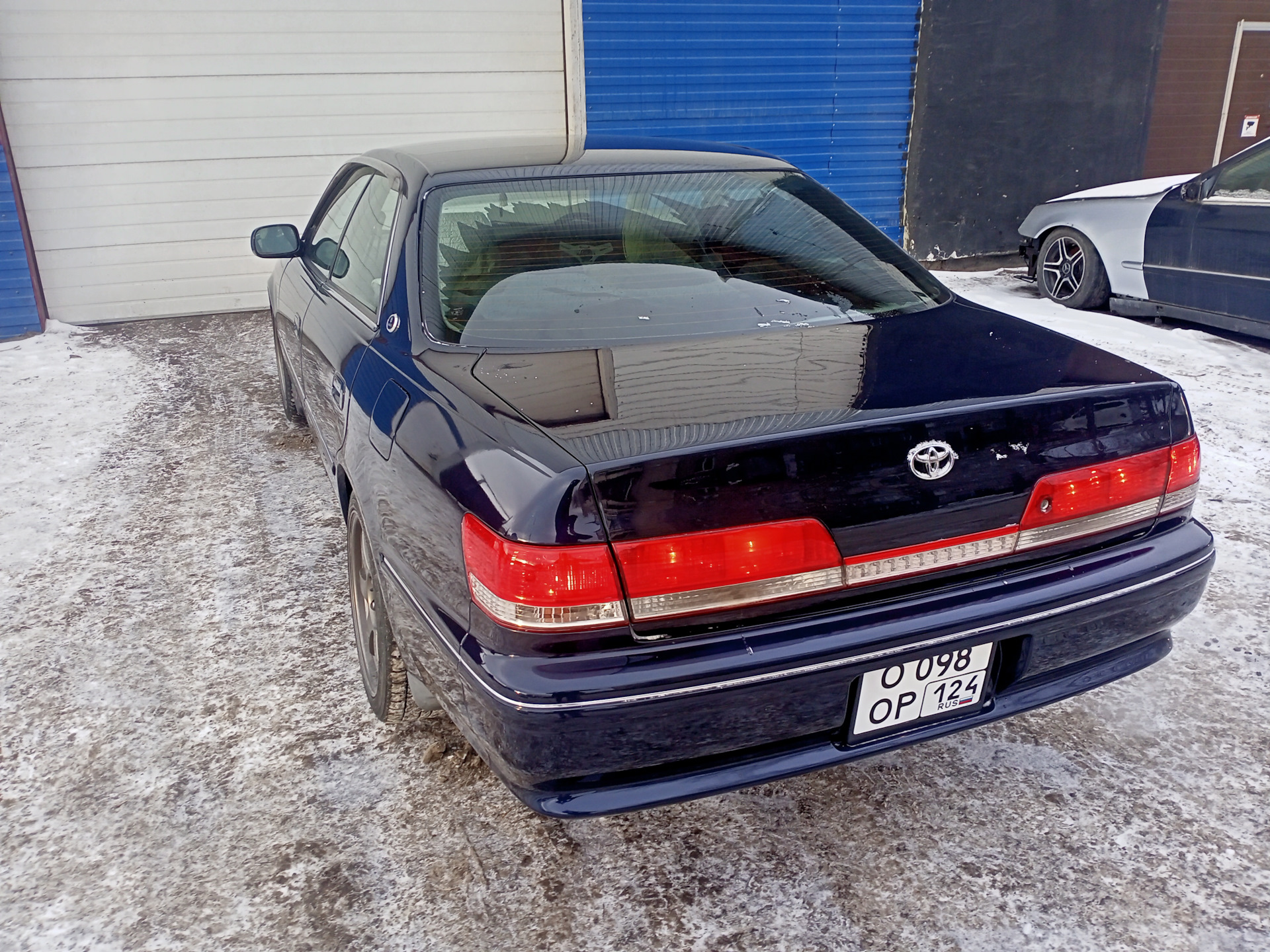 Снятие тонировки заднего стекла — Toyota Mark II (100), 2 л, 1999 года ...