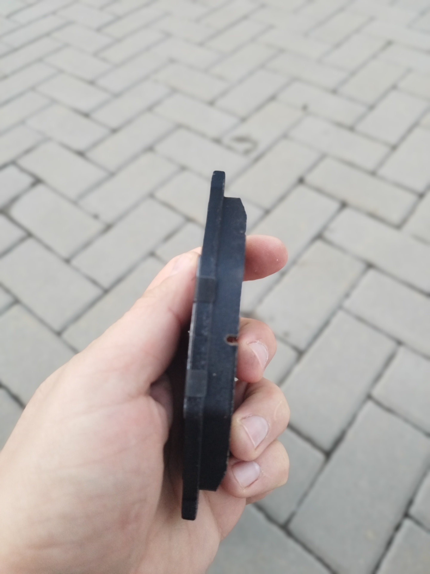 Задние тормозные диски и новые колодки вкруг — Geely Coolray (1G), 1,5 ...