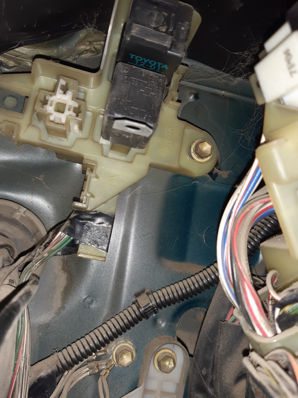 Доработка блока кнопок стеклоподъемников — ГАЗ 31105, 2,3 л., 2006 года ...