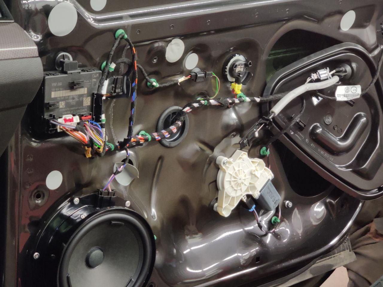 Установка двойных стекол — Volkswagen Passat Alltrack (B8), 2 л, 2021 ...