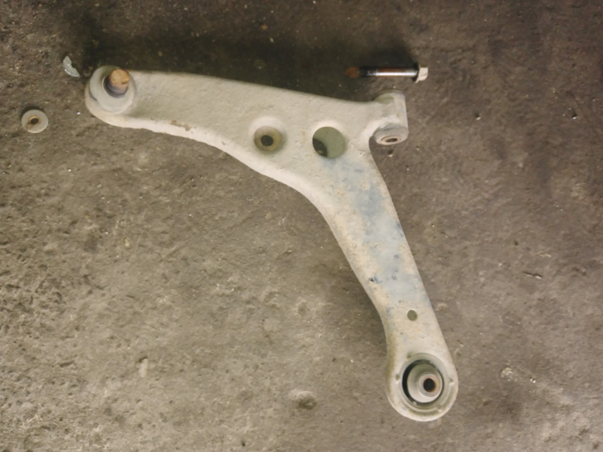 Глухой стук но не всегда и скрип телеги — Mitsubishi Lancer IX, 1,6 л ...