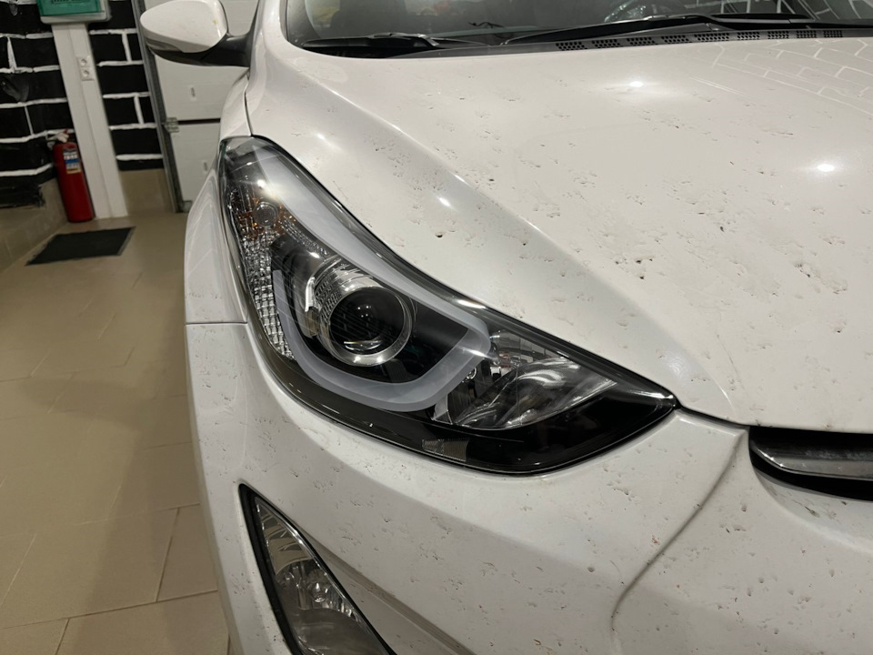 Внешне все осталось как прежде, разницы с заводом нет — Hyundai Elantra (5G)