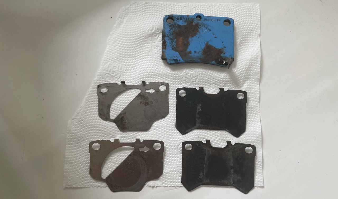 Паджеро спорт 3 колодки. Пластина колодки Скания.