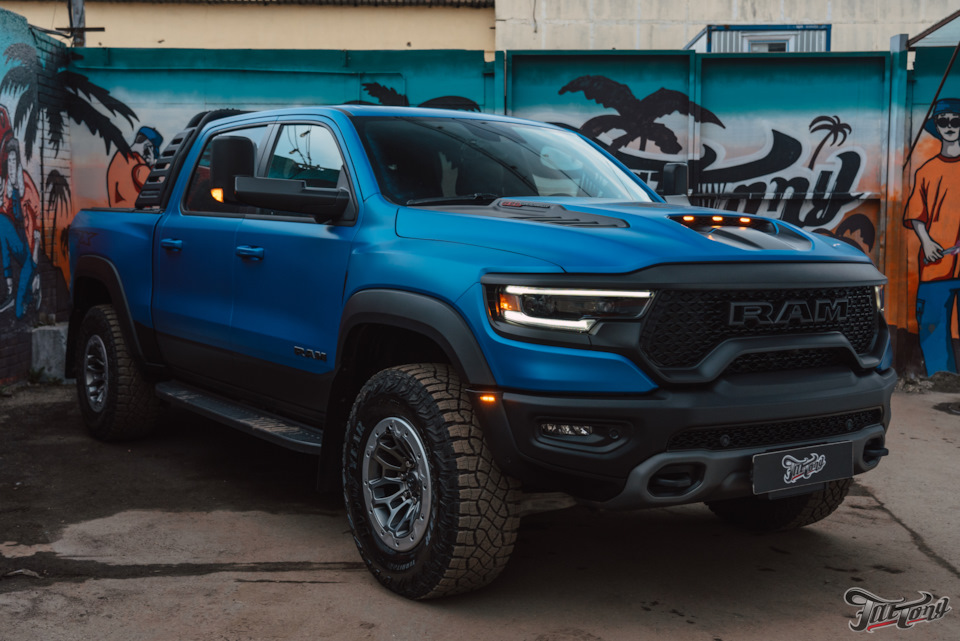 Усовершенствуем ярко-синий RAM TRX. Часть 1: комплексная шумоизоляция и ...