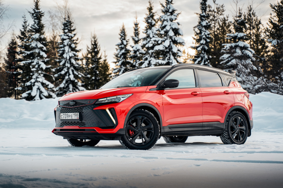 Рамка RCS рамка не полностью закрывает подиум на Geely Coolray — Geely Coolray (2023)