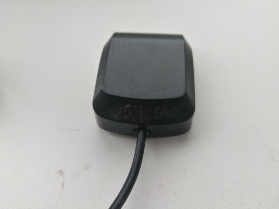 Антенна GPS Fakra факра L-образная на Volkswagen Golf Mk6, Volkswagen ...