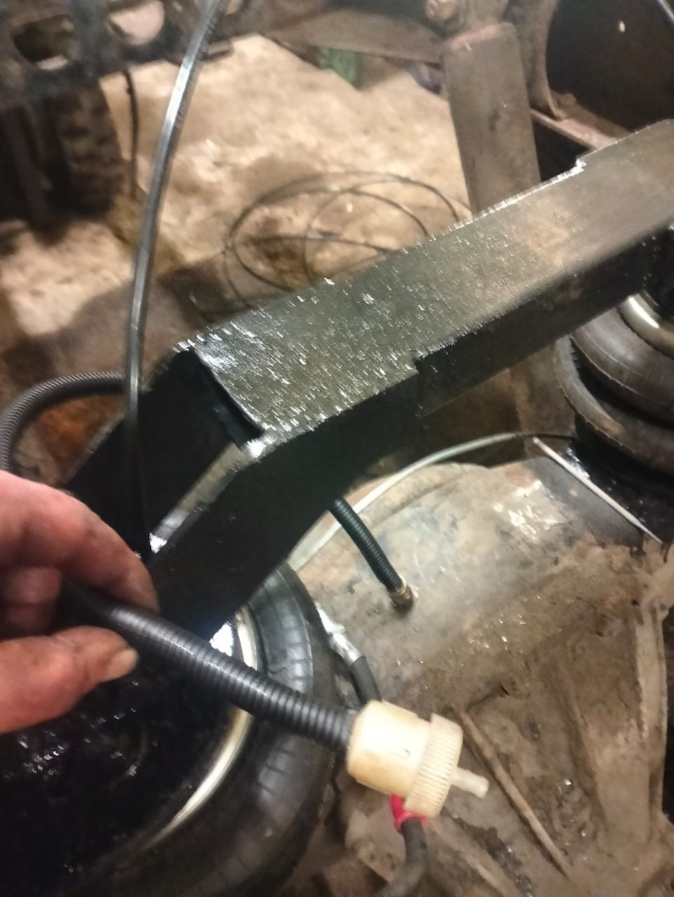 Вывод сапуна моста — Jac 1045k2, 3,2 л, 2007 года | своими руками | DRIVE2