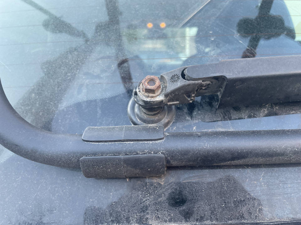 Сломался задний дворник и салон стал покондиционированнее — Volvo C30 ...