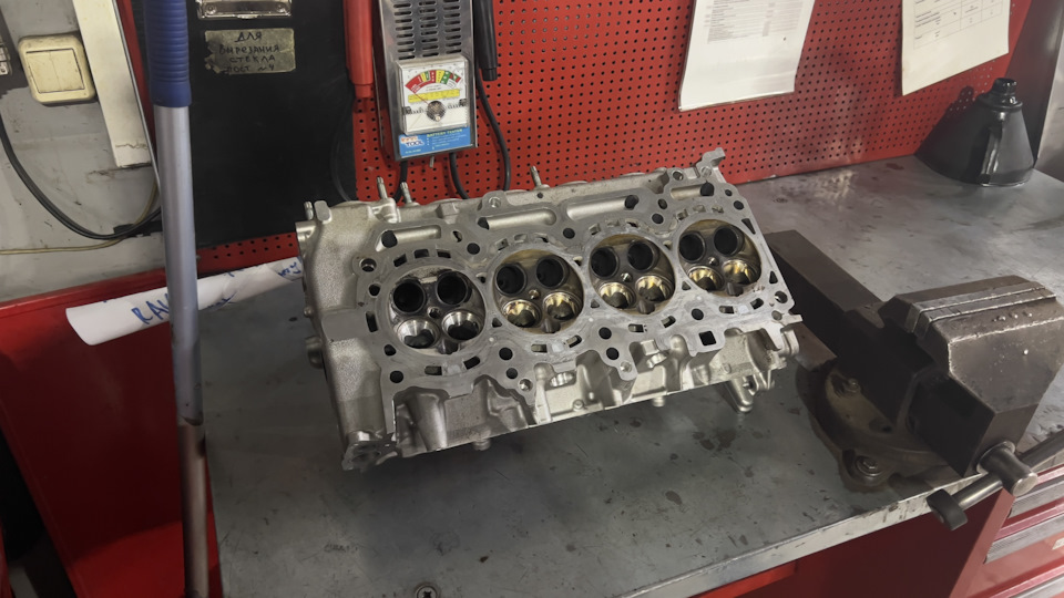 Трещина головки блока цилиндров — Toyota RAV4 (5G), 2,5 л, 2019 года ...