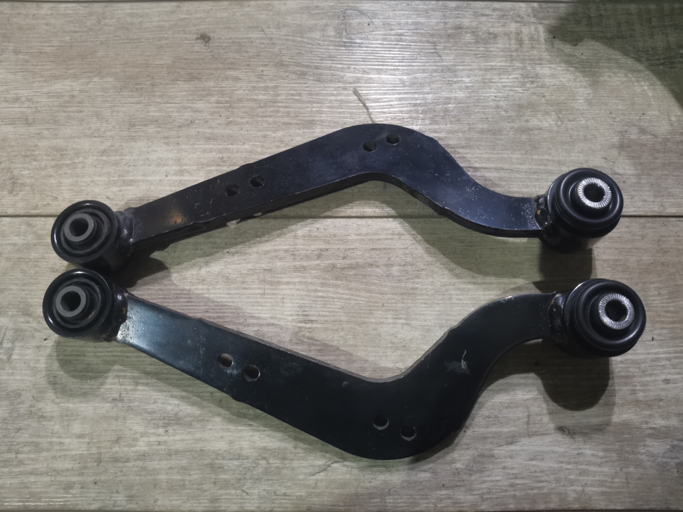 Рычаги задние поперечные верхние RAV4/Vanguard 48770-42040, 48790-42020 ...