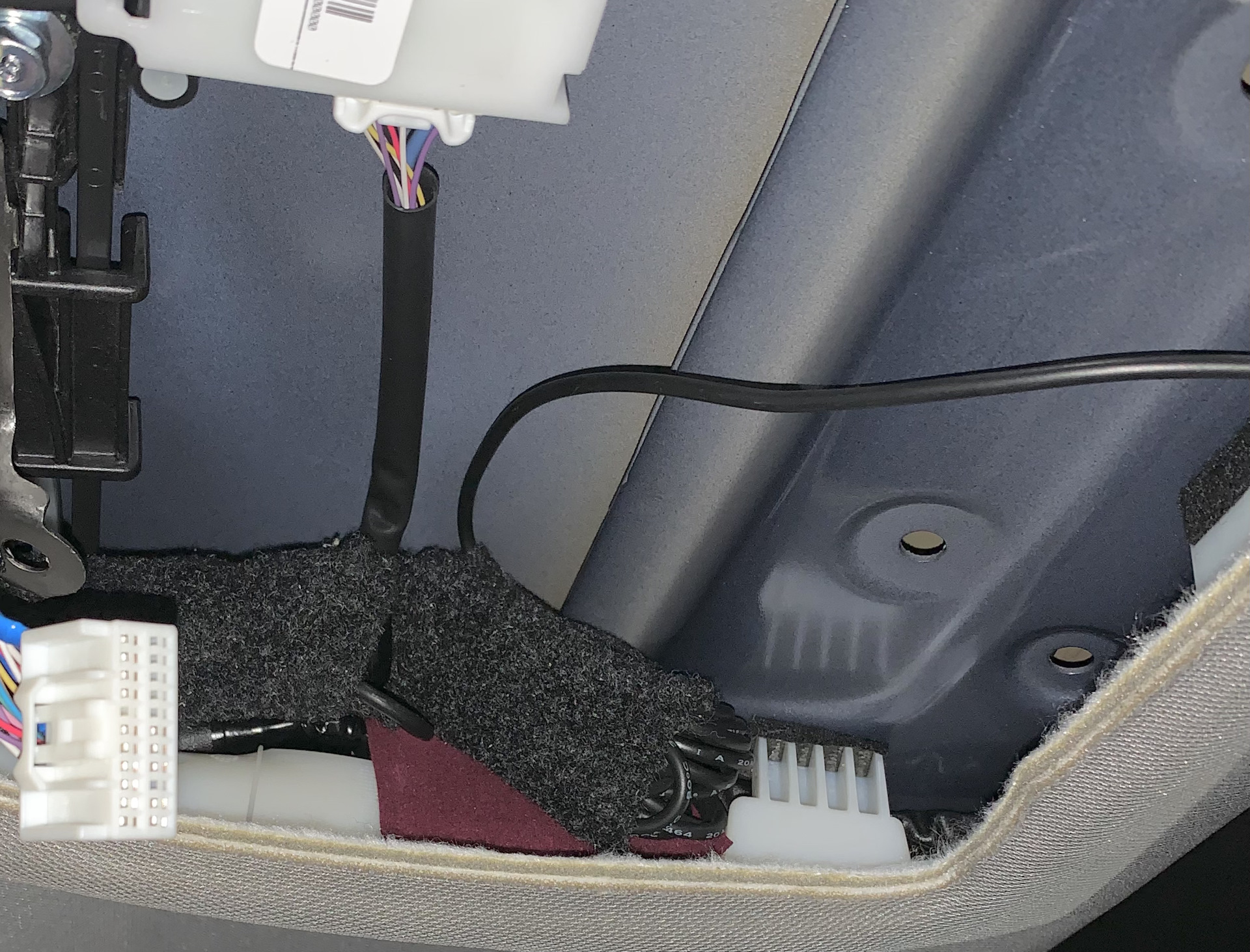 Ремонт тросика задних сидений - Honda Stream (RN), 1,7 л, 2002 года другое DRIVE