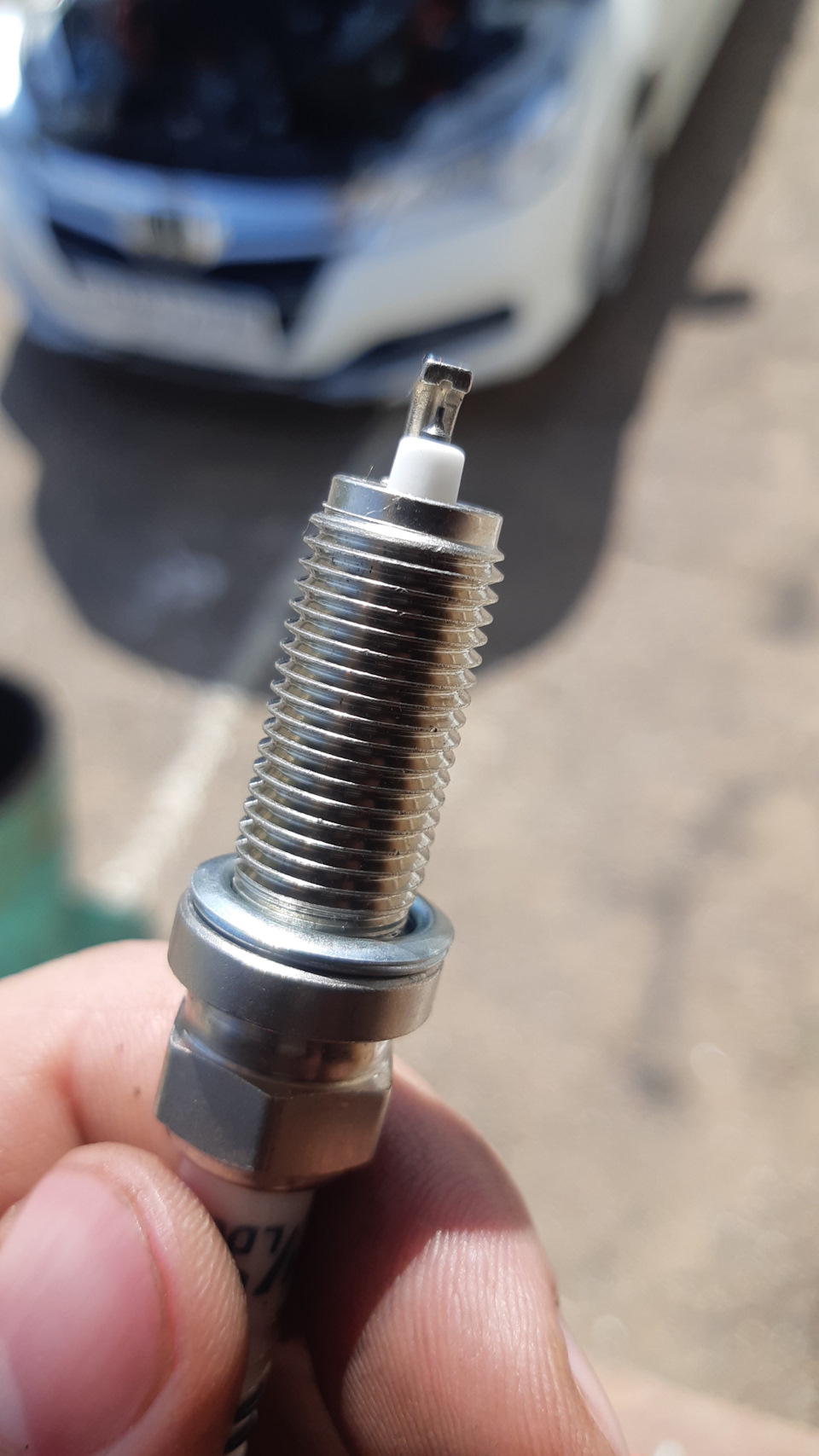 Замена свечей зажигания. — Honda Accord Hybrid (9G), 2 л, 2014 года ...