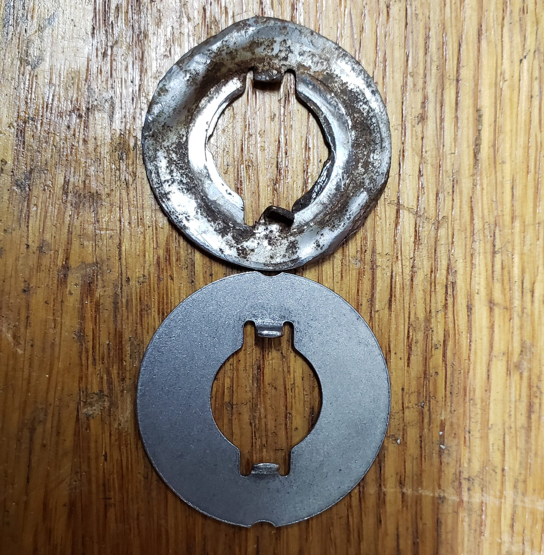 Шайба тяги. Шайба тяги. Стопорная шайба для рулевой тяги suzuki эскудо 1997. Стопорная шайба рулевой тяги акцент тагаз. Шайбы лансер 9.