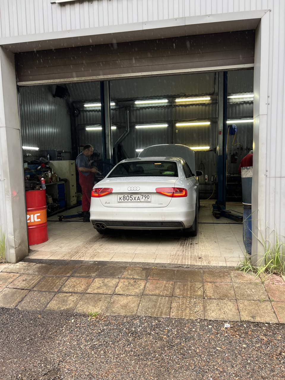 0w40 luk oil и всякие мелочи — Audi A4 (B8), 2 л, 2013 года | плановое ...