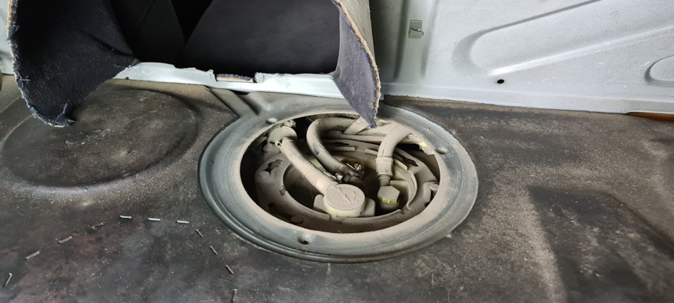 Новый бензонасос Siemens VDO — Audi 100 (C4), 2,8 л, 1994 года | своими ...