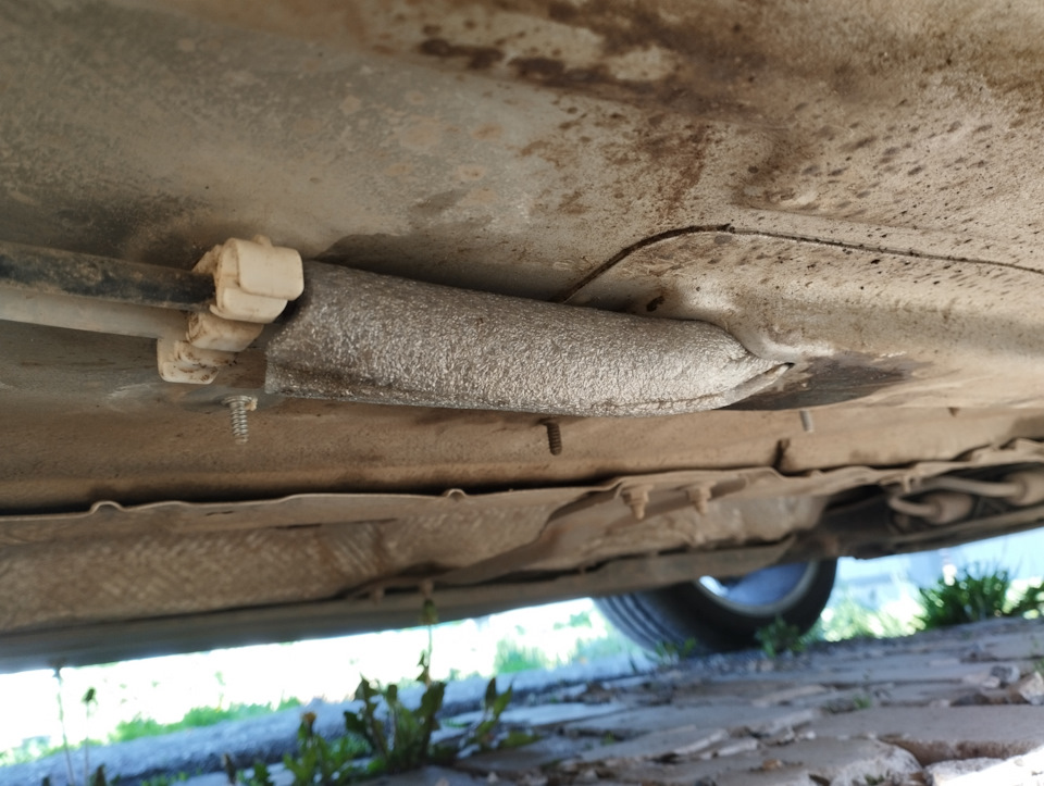 Дребезг топливных трубок — Volkswagen Jetta VI, 1,6 л, 2013 года ...