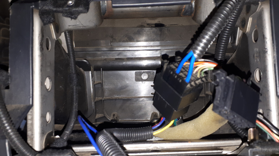 Фото в бортжурнале Nissan Note (1G)