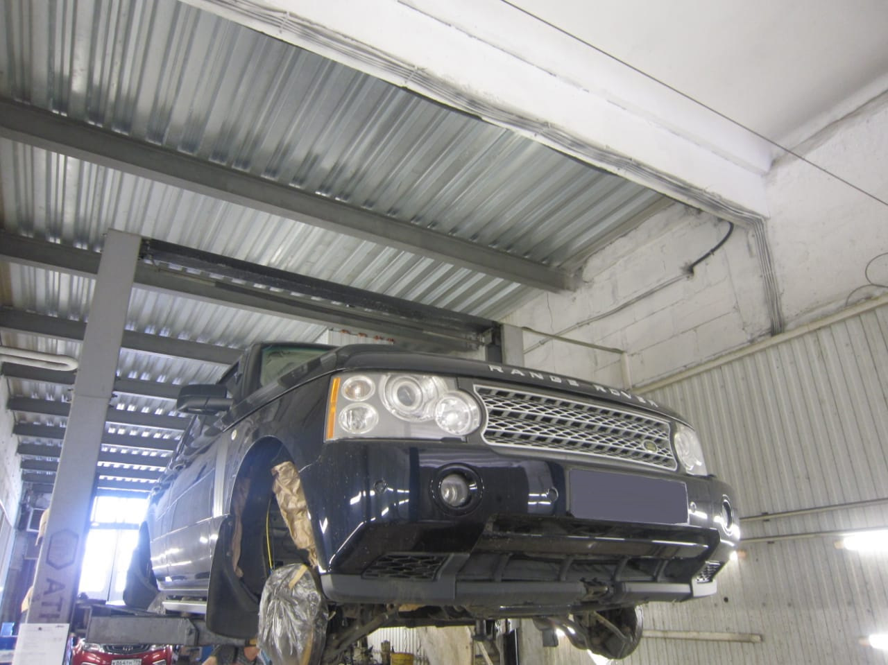 Кузовные дела 4 (это днище) — Land Rover Range Rover (3G), 3,6 л, 2008 года  | кузовной ремонт | DRIVE2