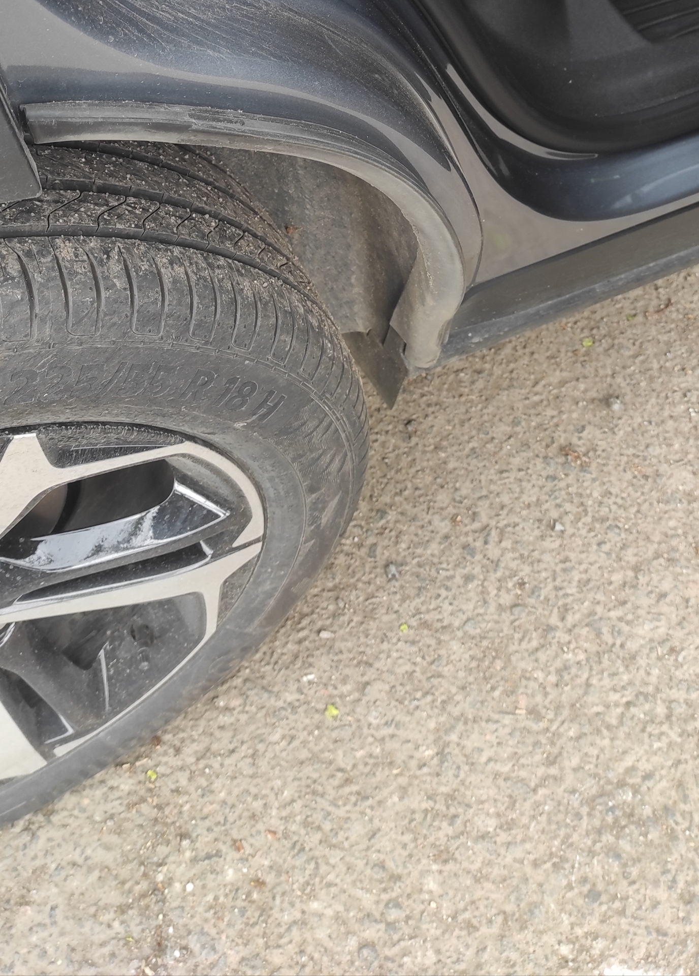 Уплотнитель задней двери — Chevrolet TrailBlazer (crossover), 1,3 л ...