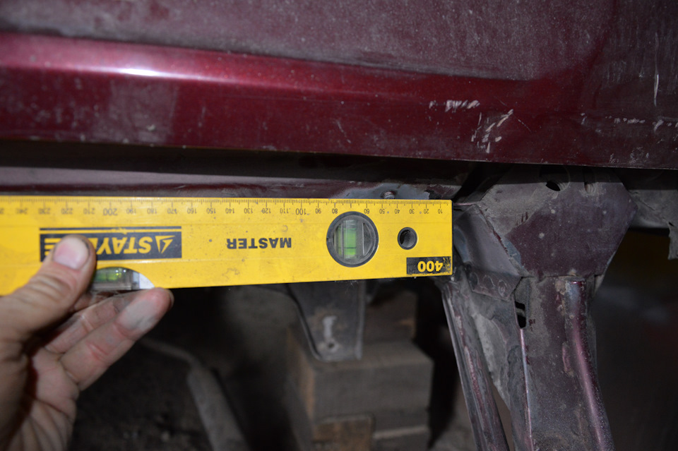 2 — Lada 2120 Надежда