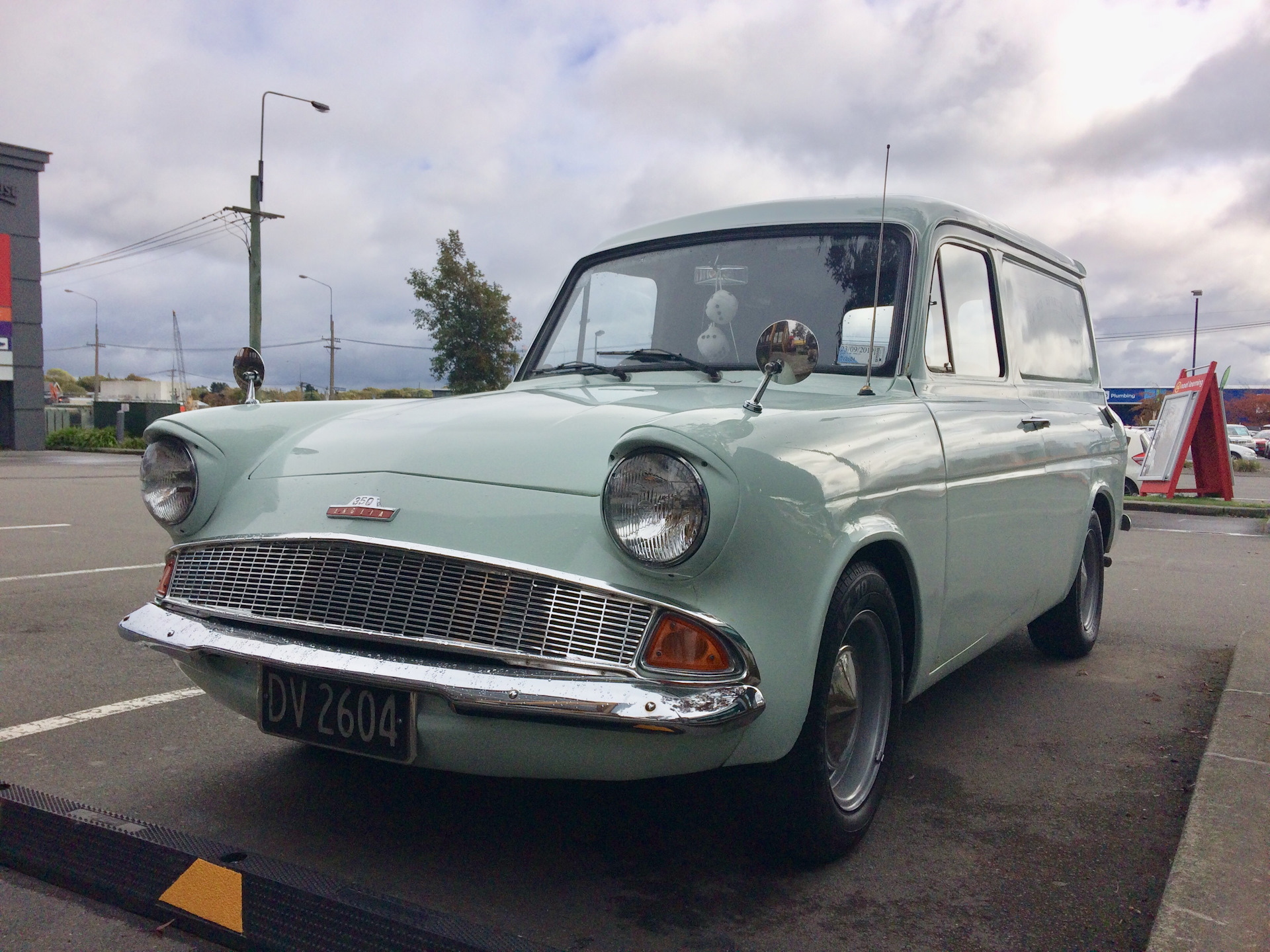 ford anglia 1966