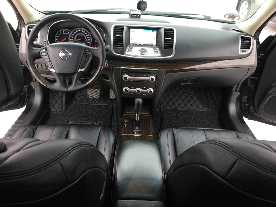 Замена масла, установка диодных ламп в плафон заднего хода. — Toyota ...