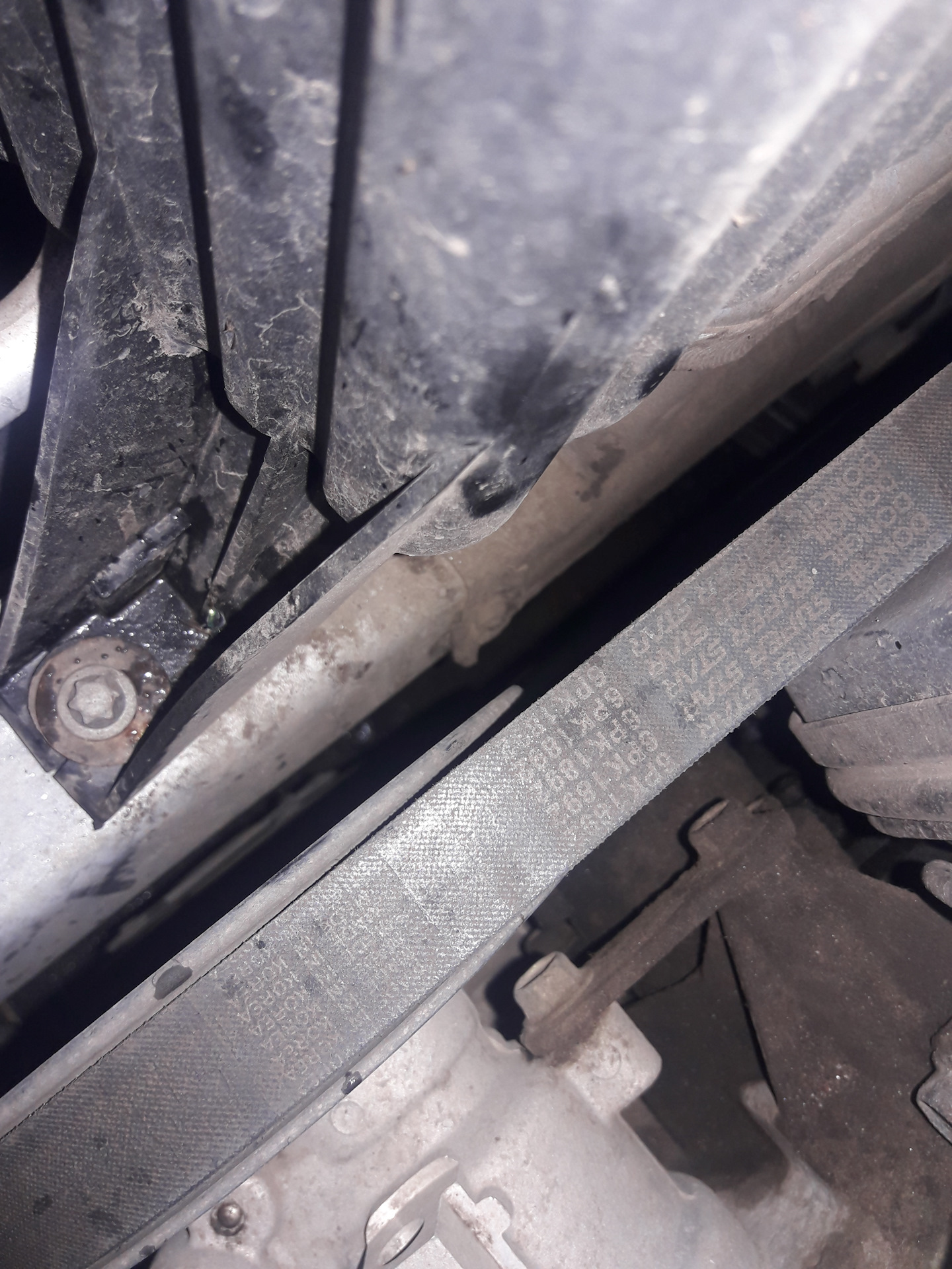 Поменял ремень генератора + масло. — Chevrolet Lacetti Sedan, 1,8 л ...