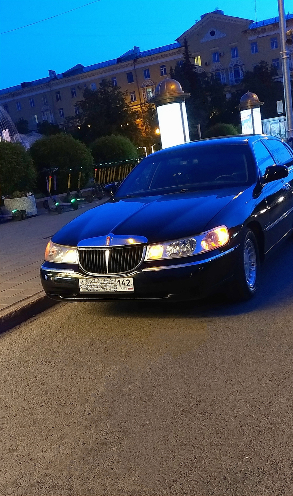 Линкольн — Lincoln Town Car III