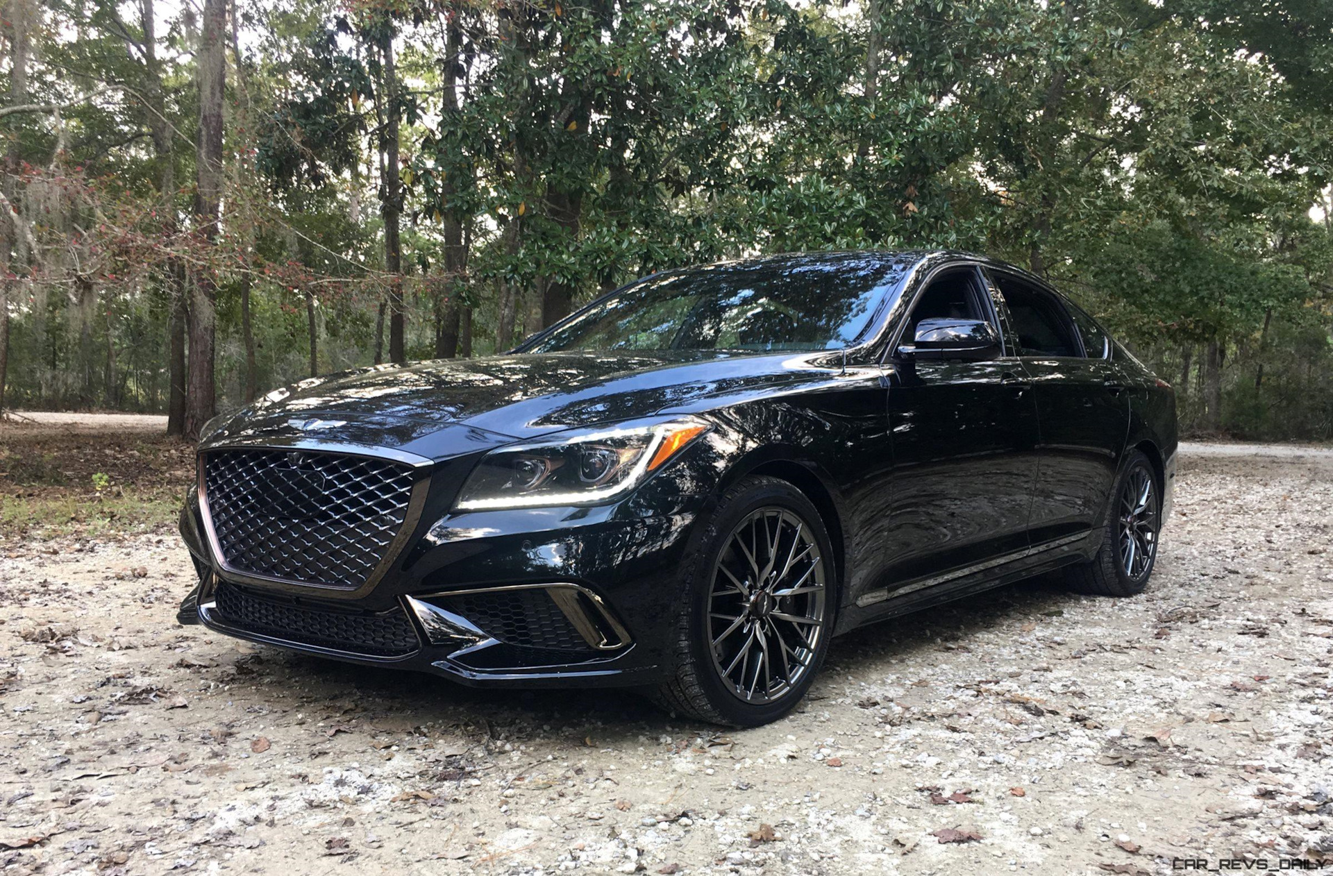 Genesis колеса. Genesis g80 Sport. Hyundai Genesis 2018 g80. Genesis g80 Black Tuning. Genesis g80 Sport 2018.