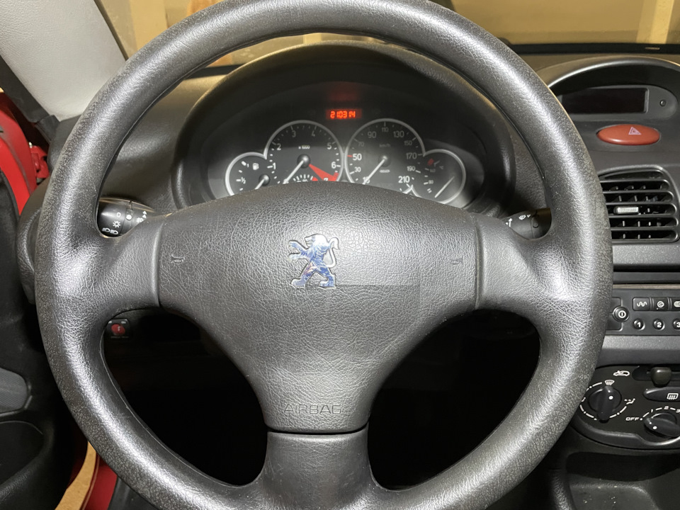 Перетяжка руля - Peugeot 206 CC, 1,6 л, 2001 года своими руками DRIVE2