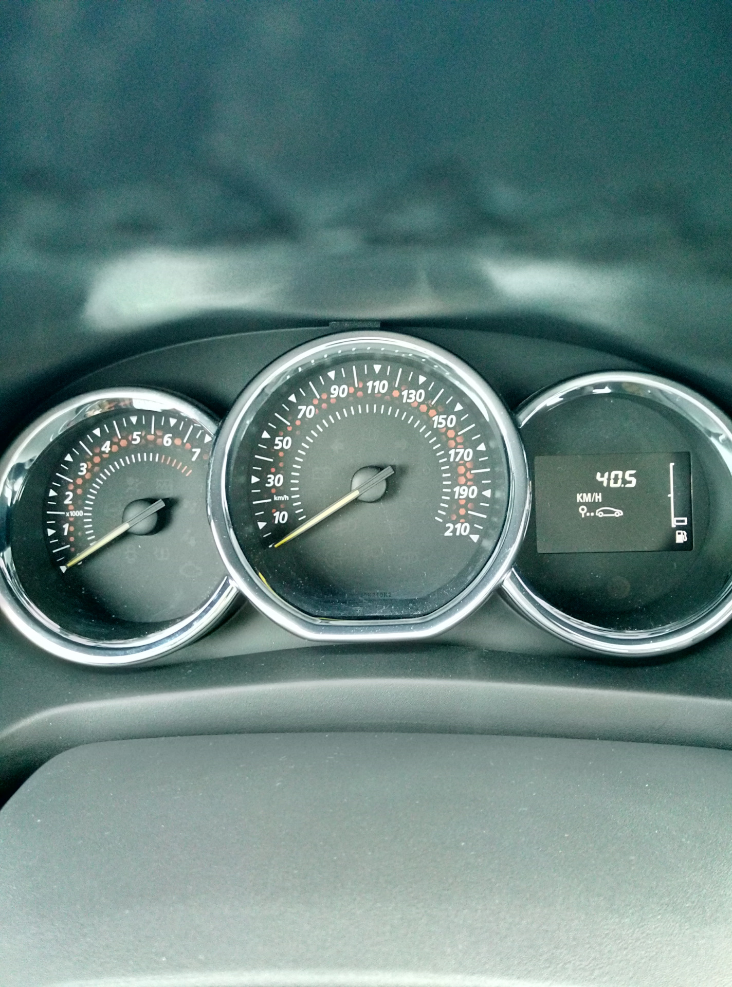 6. Рено логан расход топлива на 100 км. 6 механика. 6. Расход топлива рено логан 1.