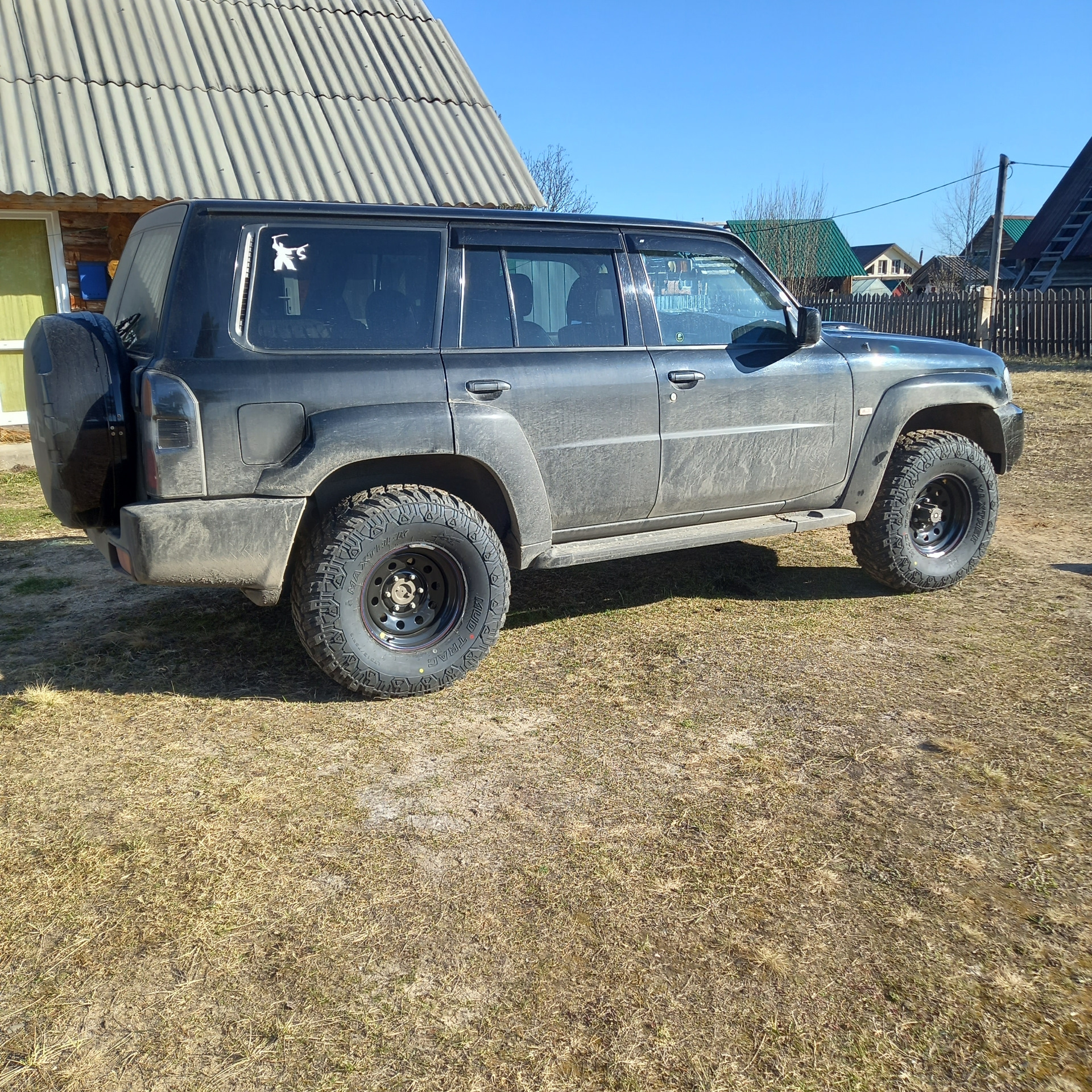 Китайская резина. — Nissan Patrol (Y61), 3 л, 2009 года | шины | DRIVE2