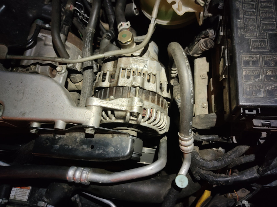 Фото в бортжурнале Suzuki Jimny (1G). Запчасти на фото: 548330