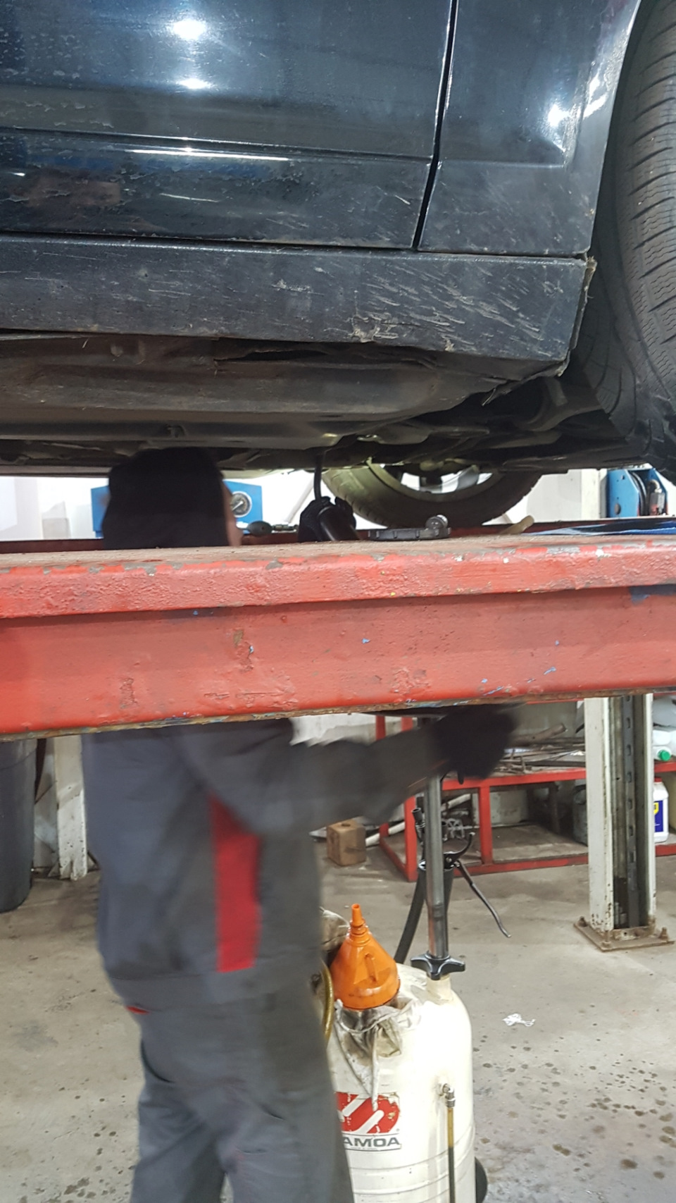 Фото в бортжурнале Audi A6 (C6)