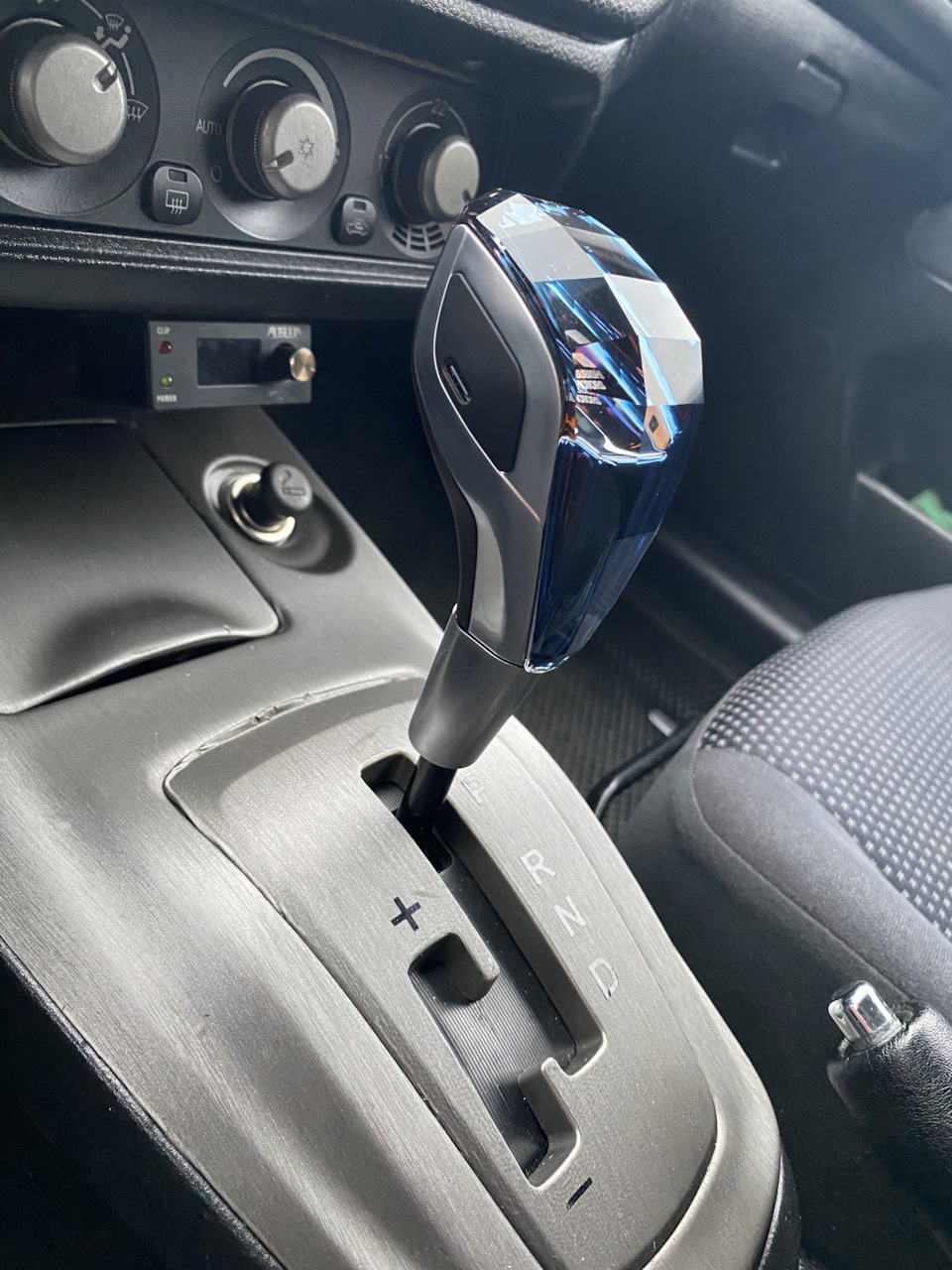 Ручка акпп — Mitsubishi Lancer IX, 1,6 л, 2006 года | аксессуары | DRIVE2