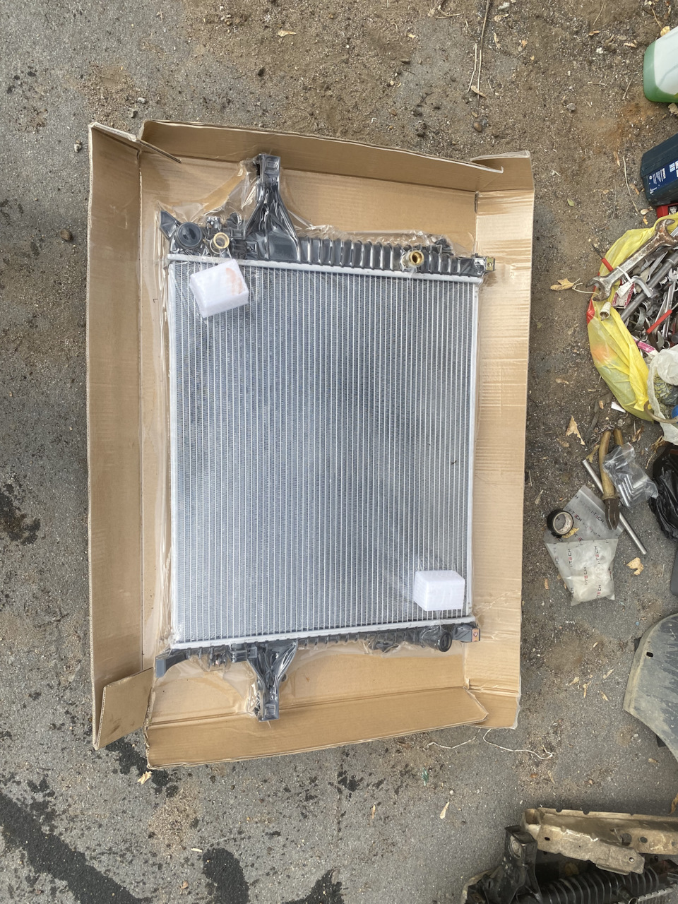 Новый радиатор — Volvo XC90 (1G)