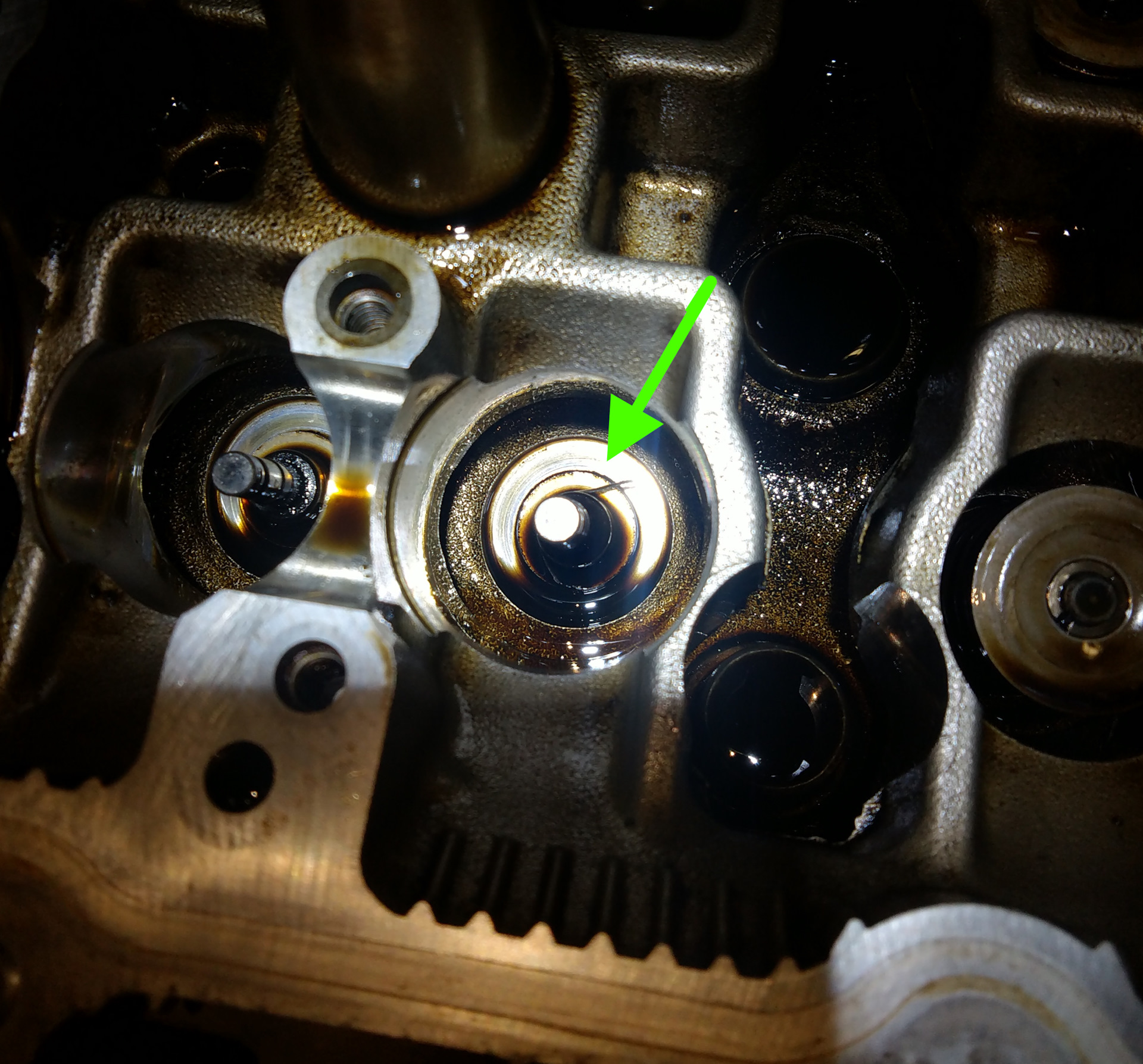 Замена маслосъемных колпачков QR20DE — Nissan X-Trail I (t30), 2 л ...