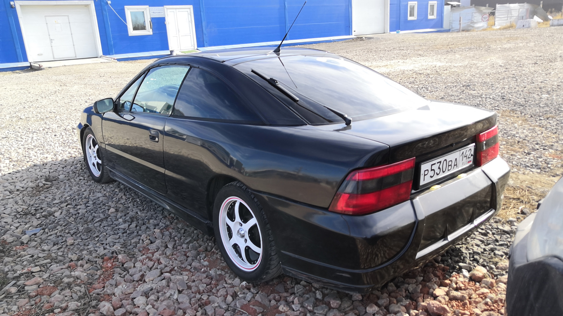 Opel Calibra 2.0 бензиновый 1996 | Black Betty на DRIVE2