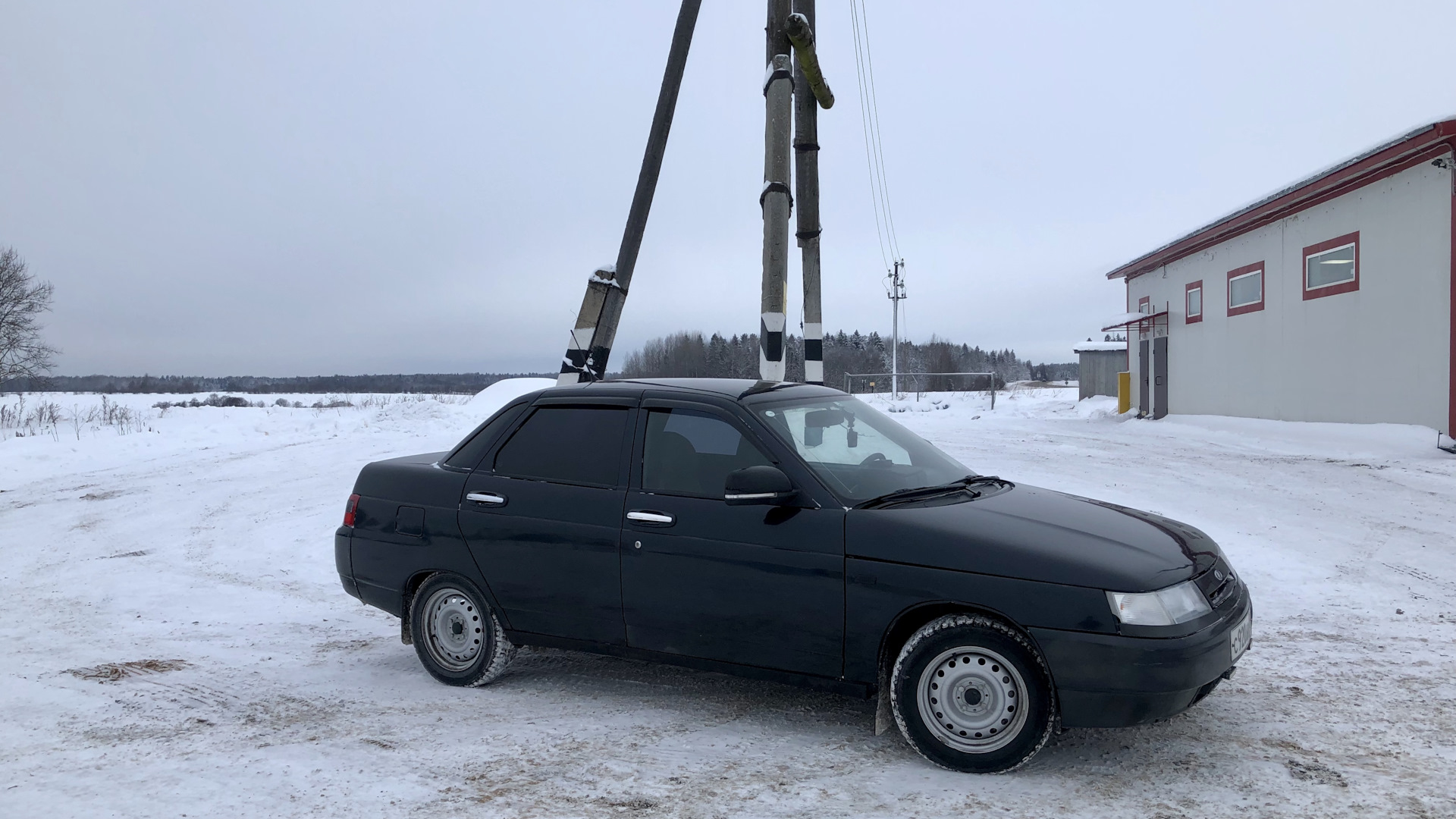 Lada 21103 1.5 бензиновый 2004 | Цвет: Млечный путь на DRIVE2