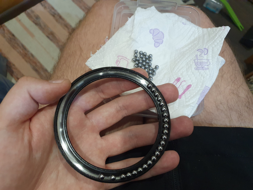 БЖ №9: Замена смазки в опорных подшипниках. — Volkswagen Jetta VI, 1,4 ...