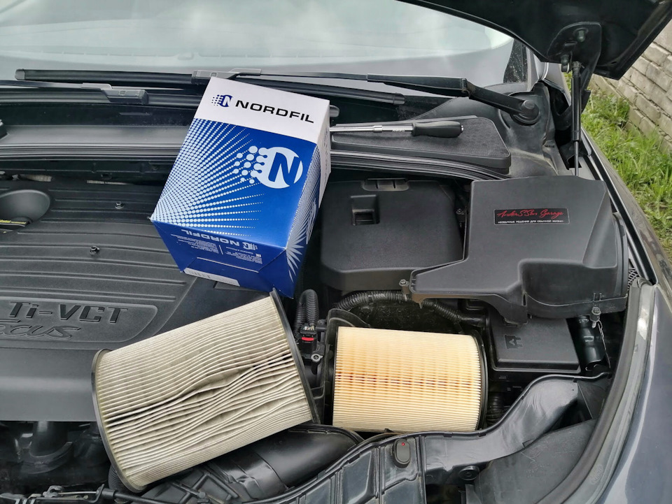 Воздушка и салонник после зимы оказались в разы чище чем после лета ) — Ford Focus Hatchback III