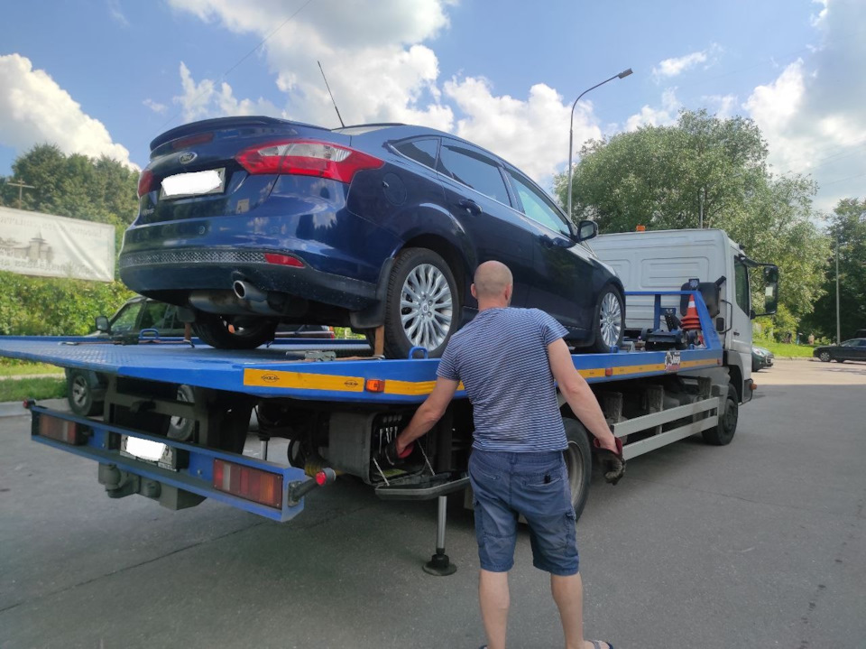 Течь антифриза из под тройника FF3 — Ford Focus III Sedan, 2 л, 2012 ...