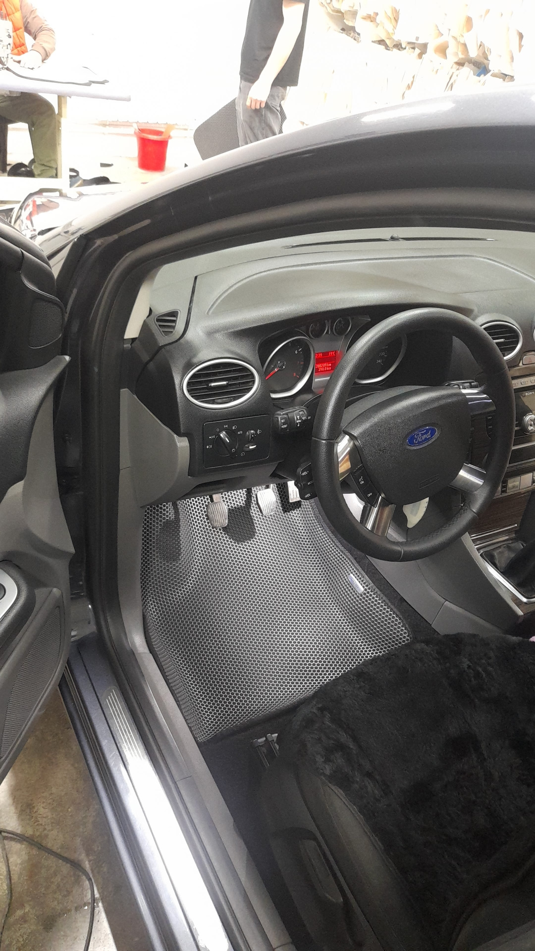 Эва ковры Форд фокус2 — Ford Focus II Sedan, 1,6 л, 2008 года ...