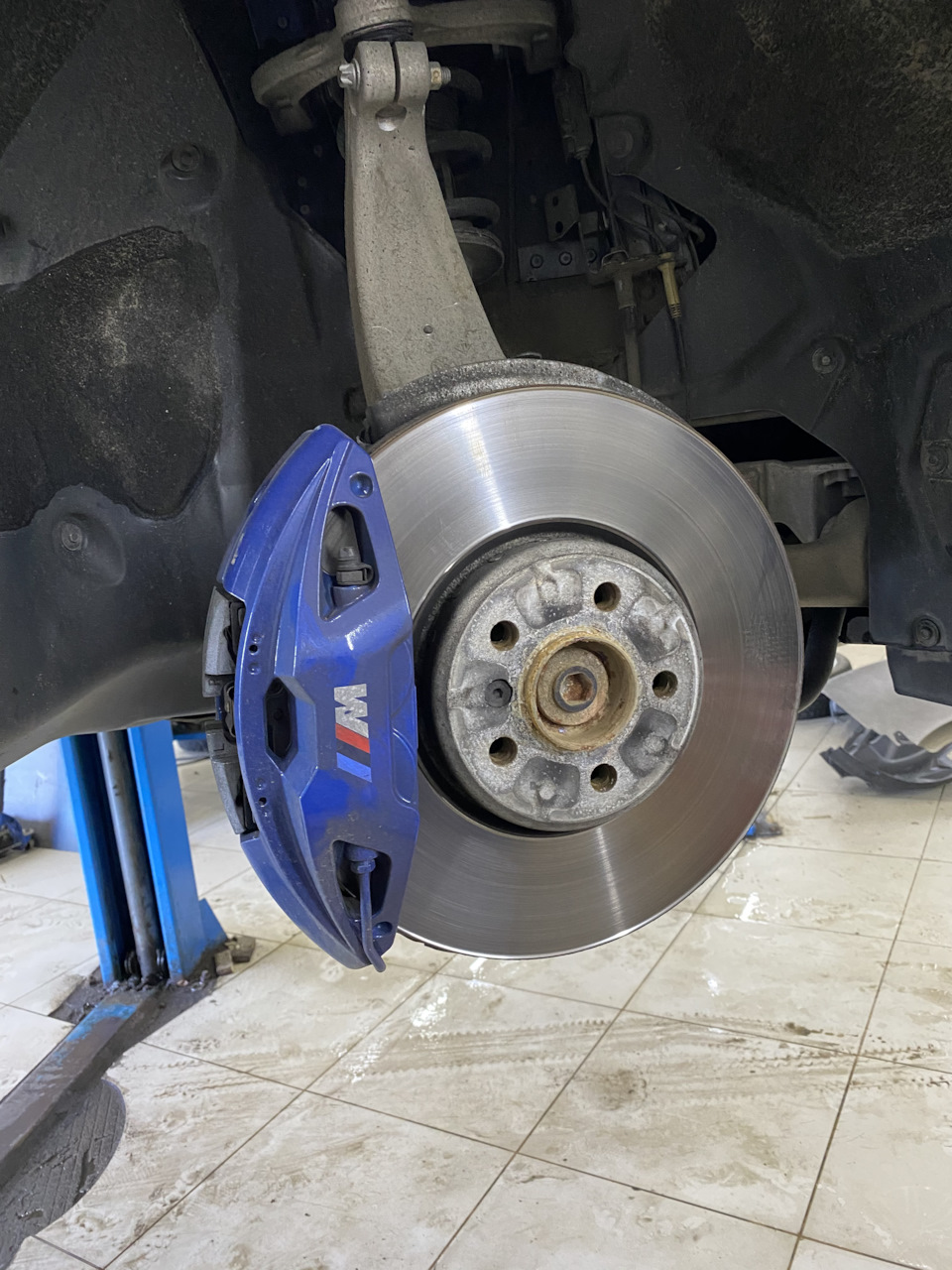 Замена сальника полуоси — Lada 4x4 3D, 1,6 л, 1986 года | своими руками ...