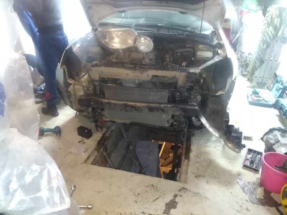 Потек радиатор охлаждения — Skoda Yeti, 1,2 л, 2012 года | поломка | DRIVE2