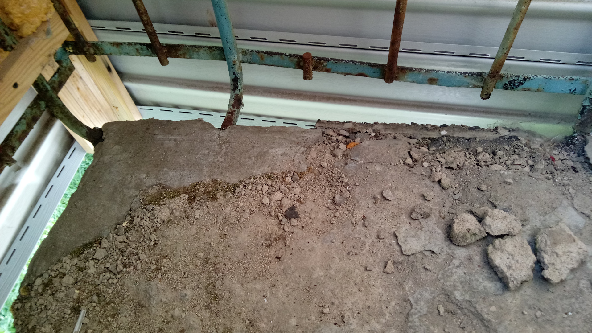 Kako napraviti podni estrih na balkonu i loži: izravnajte pod