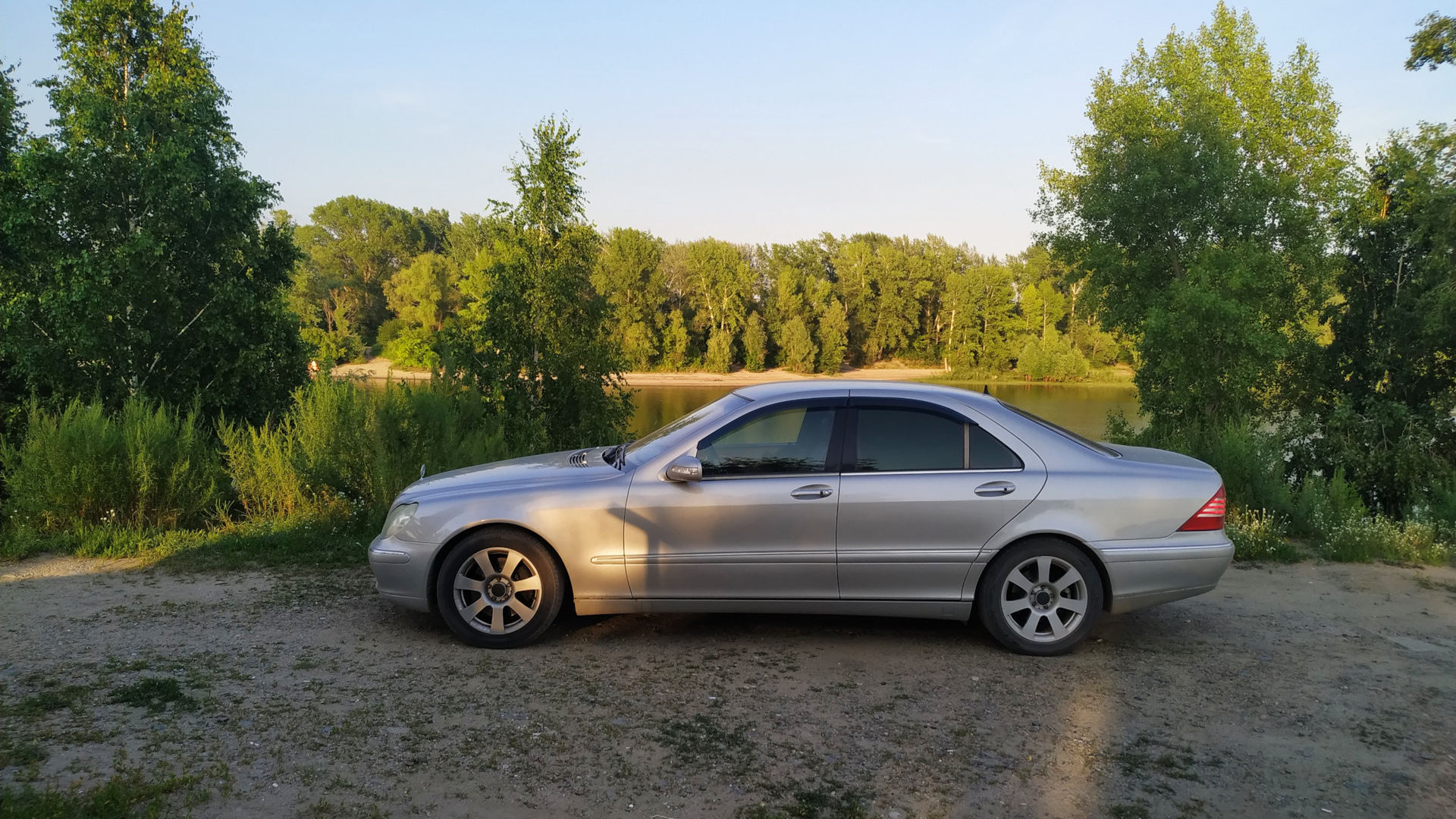 Mercedes-Benz S-Class (W220) 5.0 бензиновый 2003 | 