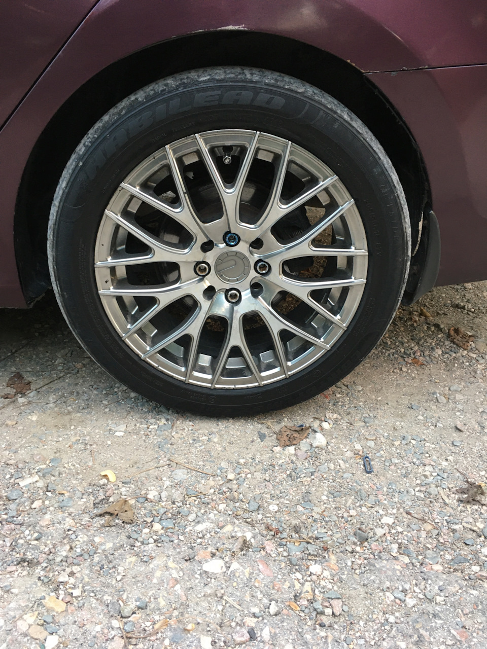 Диски на Solaris — Hyundai Solaris (1G), 1,6 л, 2012 года | шины | DRIVE2